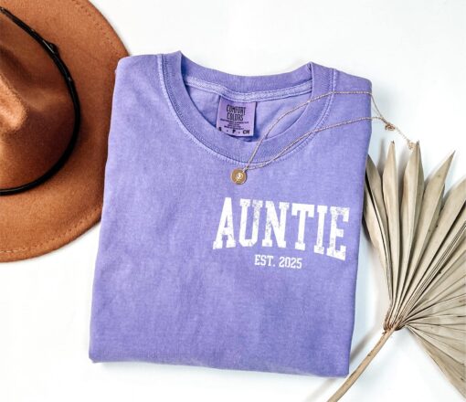 personalized auntie pocket shirt for new aunts cute sister gift aunt announcement aunt est year bhklt