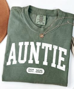 personalized auntie shirt for mothers day birthday gift cute new aunt announcement tee n7ppn