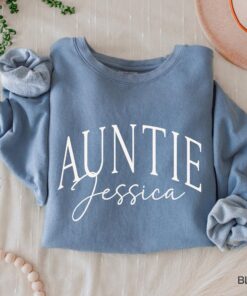 personalized auntie sweatshirt custom aunt shirt new aunt gifts baby announcement gift unique auntie sweater nrsoy