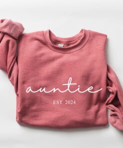 personalized auntie sweatshirt custom hoodie for new aunt matching family outfit unique cool aunt gifts iteky