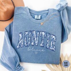personalized auntie sweatshirt custom toile de jouy shirt for pregnancy announcement best aunt gifts mothers day 8fpc3