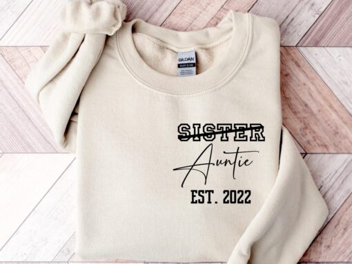 personalized auntie sweatshirt funny aunt crewneck custom shirt for new aunt pregnancy announcement 2022 fyqtc scaled