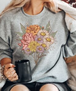 personalized birth flower family bouquet sweatshirt for plant mom custom birth month shirt mothers day gift for grandma r3lgg