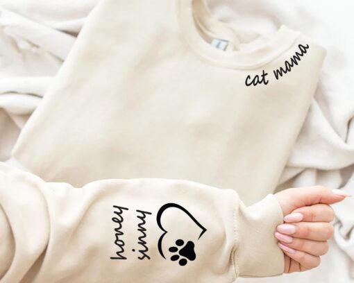 personalized cat mom sweatshirt custom cat paw shirt best gift for cat lovers and mothers christmas or birthday