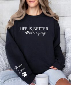 personalized dog mama sweatshirt custom dog name shirt for new dog moms and pet parents unique dog parent apparel rxvcu