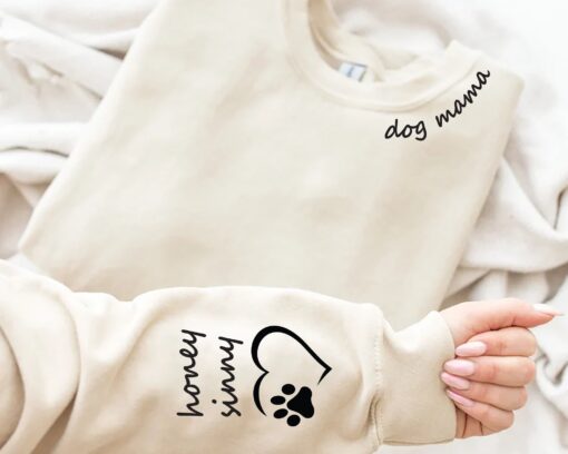 personalized dog mama sweatshirt custom dog paw print sweatshirt best gifts for dog moms christmas gifts for mom v8f4s
