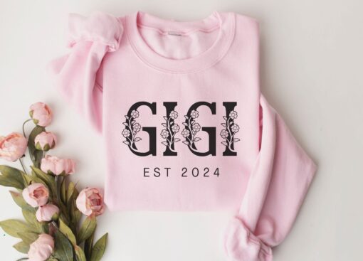 personalized floral gigi sweatshirt for grandma mothers day gift cute gigi est sweater unique grandma shirt gehok