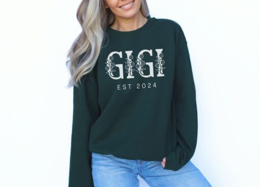personalized floral gigi sweatshirt for grandma mothers day gift cute gigi est sweater unique grandma shirt qtqqq