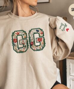 personalized floral grandma sweatshirt with kids names custom gigi crewneck unique grandmother shirt for gifts jkpw0