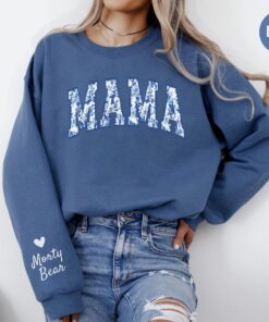 personalized floral mama sweatshirt with kids names custom mom crewneck chinoiserie design unique mothers day gift 3m2y3