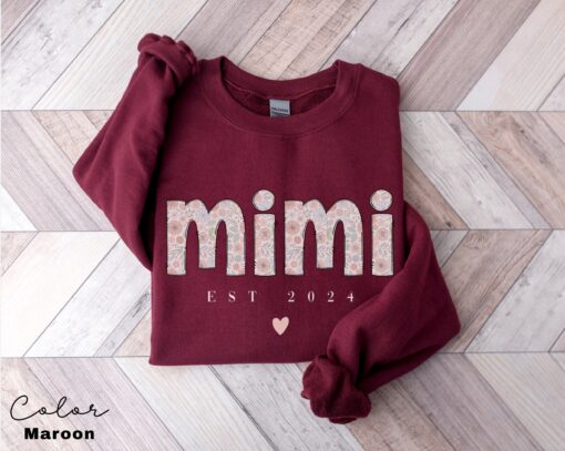 personalized floral mimi sweatshirt for grandma life mothers day 2024 pregnancy reveal est 2024 cute mimi shirt 2hnks