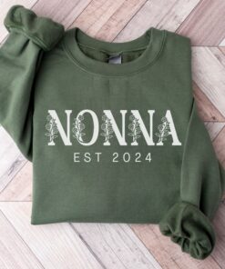 personalized floral nonna sweatshirt for grandma mothers day gift unique nanny sweatshirt best nonna est shirt pzlum