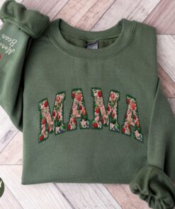 personalized floral strawberry mama sweatshirt with kids names on sleeve custom mom crewneck for mothers day gifts jxtcm