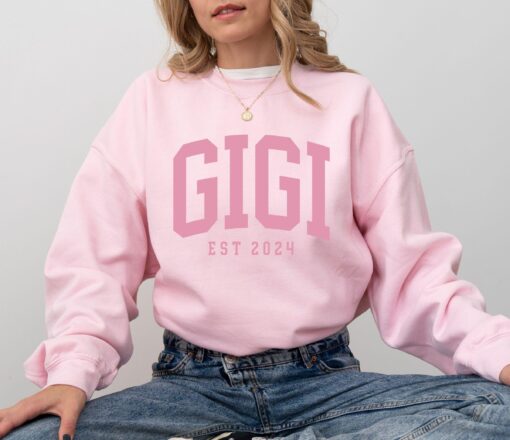 personalized gigi est sweatshirt for grandma unique mothers day gift cute gigi sweater for grandmothers o8hu6
