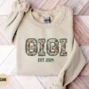 personalized gigi sweatshirt floral design best grandma crewneck mothers day gift custom gigi shirt for grandmothers or0un