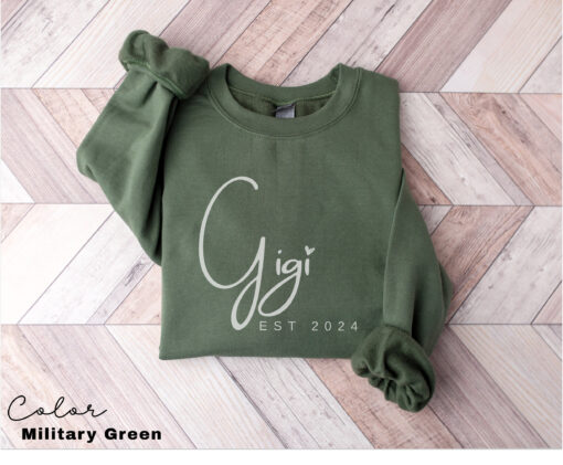 personalized gigi sweatshirt with grandkids names custom hoodie unique gift for new gigi and grandmother 845na