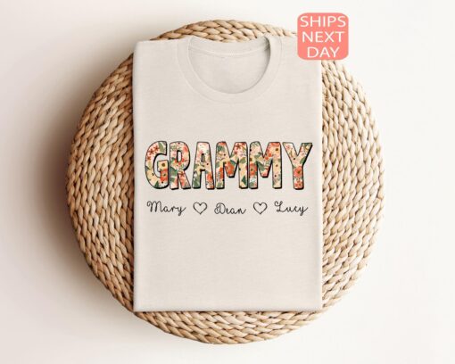 personalized grammy shirt with names floral crewneck sweatshirt unique grandma gift for mothers day or christmas qgyn5