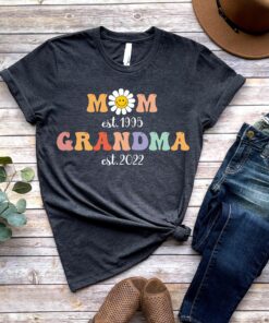 personalized grandma est shirt custom new grandma t shirt for baby announcement unique grandma gift idea prwgf