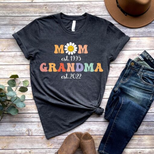 personalized grandma est shirt custom new grandma t shirt for baby announcement unique grandma gift idea prwgf