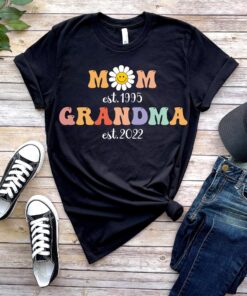 personalized grandma est shirt custom new grandma t shirt for baby announcement unique grandma gift idea xtqcr