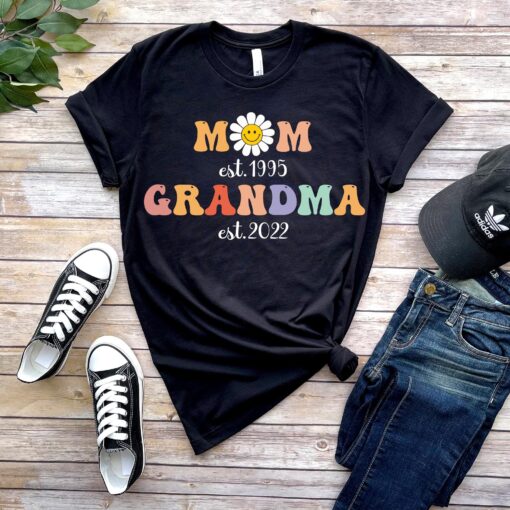 personalized grandma est shirt custom new grandma t shirt for baby announcement unique grandma gift idea