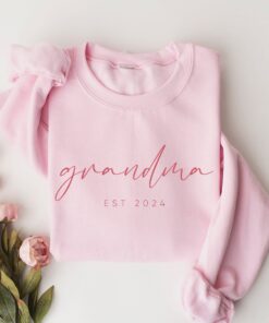 personalized grandma est sweatshirt for mothers day best gift for grandmother nana tia and tante sweatshirts el8al