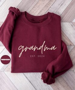 personalized grandma hoodie custom grandmother sweatshirt with established date family matching gifts for baby announcement vwxds