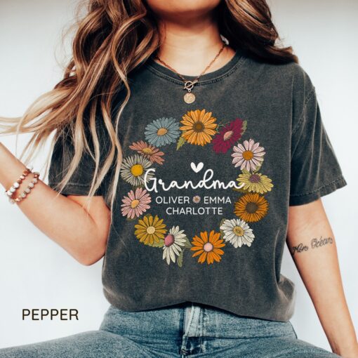 personalized grandma shirt custom crewneck t shirt unique christmas gift for grandma funny grandma shirt sv7jh