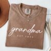 personalized grandma shirt custom grandma est year shirt cute new grandma announcement t shirt for grandmothers 0ls3b