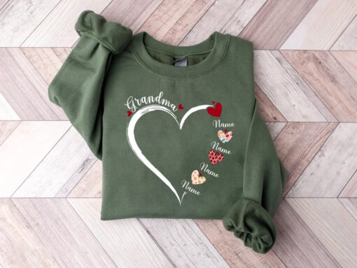 personalized grandma shirt funny heart design custom gift for mothers day birthday unique grandma t shirt pyoq4