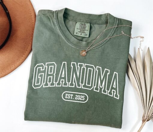 personalized grandma shirt with established year funny grammy shirt for new grandmas and grandma announcement