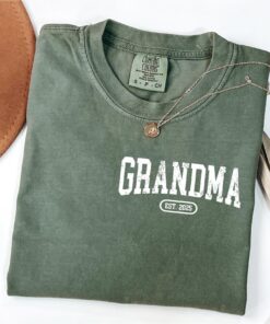 personalized grandma shirt with pocket grandma est year design perfect for announcements and grammy celebrations iwkdu