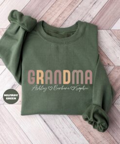 personalized grandma sweatshirt with grandchildren names cute gigi hoodie for mothers day or birthday gift i5yz5