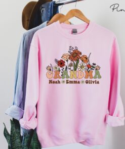 personalized grandma sweatshirt with grandkids names custom mothers day and christmas gift crewneck cbmun