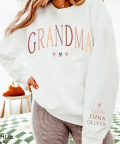 personalized grandma sweatshirt with grandkids names for mothers day gifts for nana mimi gigi best grandma shirt i9ms2