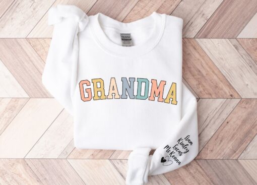 personalized grandma sweatshirt with names on sleeve custom granny sweatshirt for grandmother unique gift for grandma dd1vs