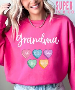 personalized grandmother valentines day sweatshirt with grandkid names cute sweater gift for grandma mimi nana d1bhl