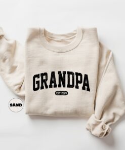 personalized grandpa sweatshirt custom hoodie for new grandfathers announcement outfit ideal for fathers day gifts ejjs3