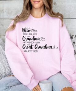 personalized great grandma shirt for mom and grandma custom mothers day announcement funny mom life t shirt 2kr1h