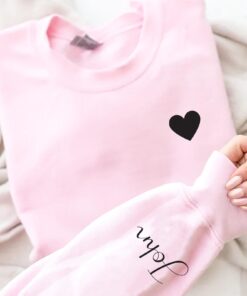 personalized heart sweatshirt with custom names on sleeve customizable crewneck hoodie unique gift for her qsymk