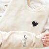 personalized heart sweatshirt with custom names on sleeve customizable crewneck hoodie unique gift for her ujgeg