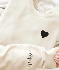 personalized heart sweatshirt with custom names on sleeve customizable crewneck hoodie unique gift for her ujgeg