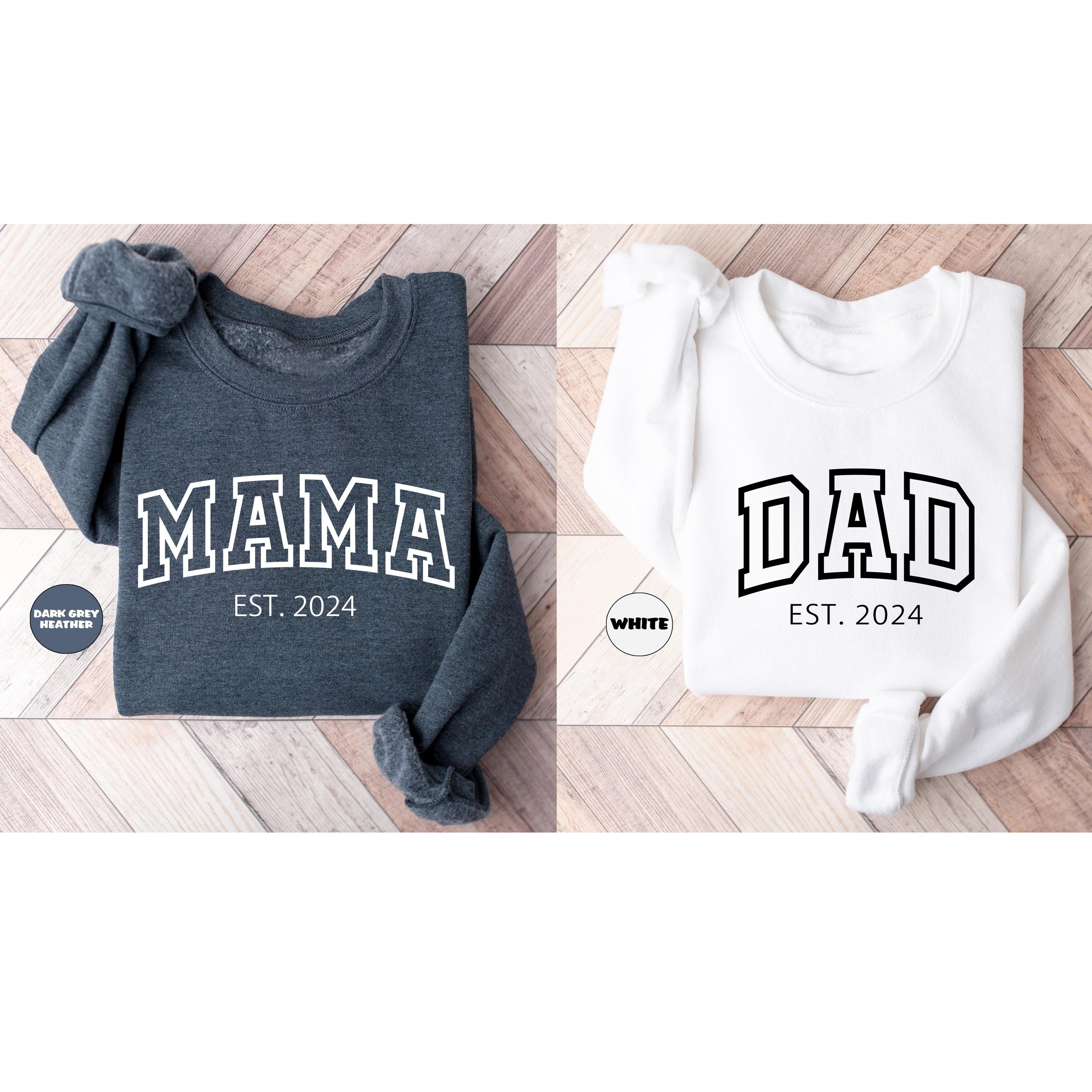 personalized mama and dad sweatshirt for pregnancy reveal matching parents hoodie unique announcement outfit q5tyj