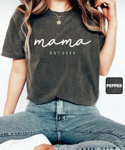 personalized mama est date shirt custom comfort colors t shirt cute mom life tee best mom ever gift for mothers day p3dvo