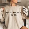Personalized Mama Sweatshirt with Custom Names on Sleeve Cute Mama Hoodie for Mom Unique Mama Crewneck Gift