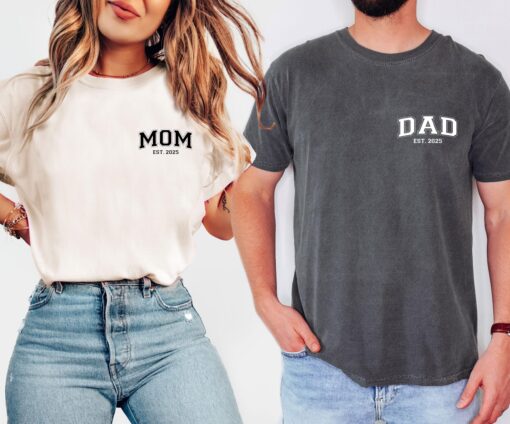 personalized mom dad t shirt custom comfort colors matching parents shirt pregnancy announcement outfit wdwwm scaled