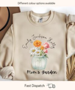 personalized moms garden shirt with birth flowers and kids names for mothers day custom sweatshirt hoodie for moms 231y4