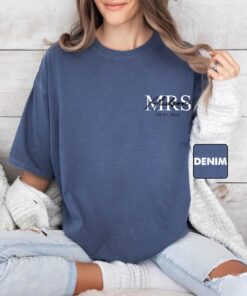 personalized mr and mrs comfort colors shirt with family name engagement t shirt for newlyweds bride groom gifts pbt7a