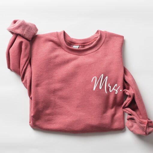 personalized mr and mrs sweatshirt for newlyweds custom wifey and hubby hoodie wedding party outfit honeymoon apparel s8hab scaled