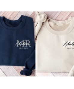 personalized mr and mrs sweatshirt with family name custom hoodie for wedding party honeymoon gifts for bride and groom prhsy